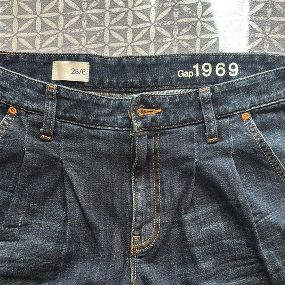 Bundle of 2 GAP Blue and Gray Jean Shorts Set Size 28/6!!! - Picture 3 of 10